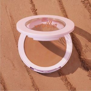 MALLY BEAUTY Soft As Silk Powder Foundation In Medium